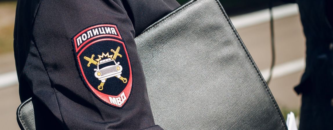 ВИДЕО: Мотоциклиста, сбившего женщину и скрывшегося с места ДТП, нашли