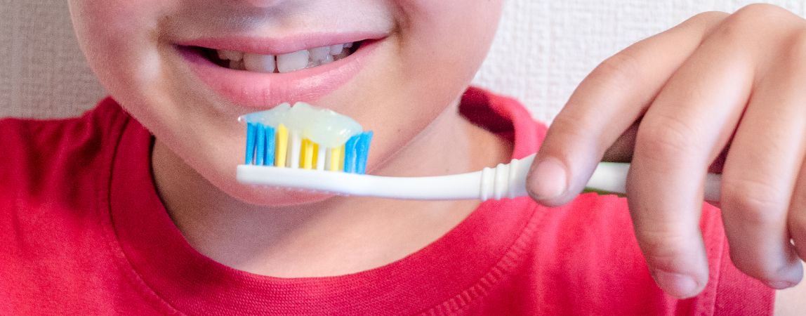 Как правильно чистить зубы, чтобы не было кариеса?