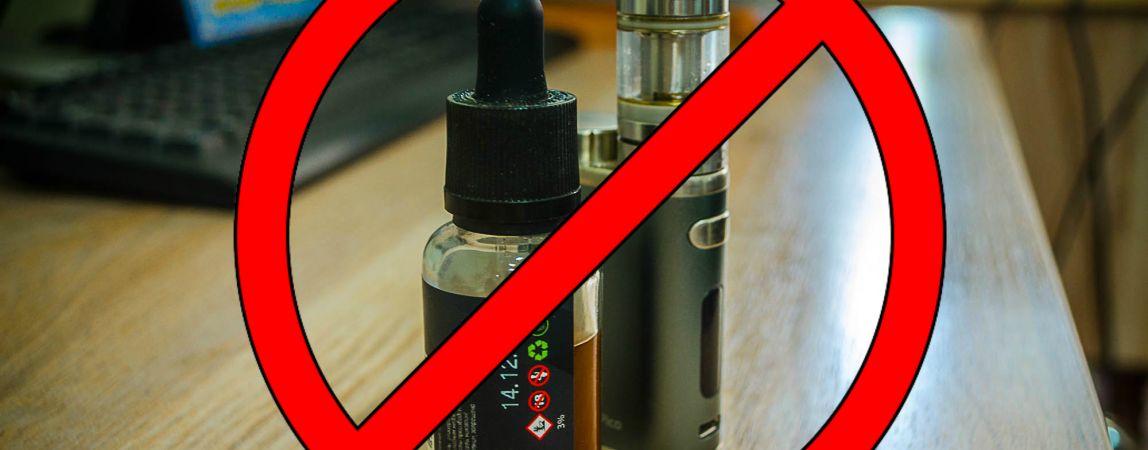 Магазин «вейпов» взбудоражил ФАС рекламой в лифтах