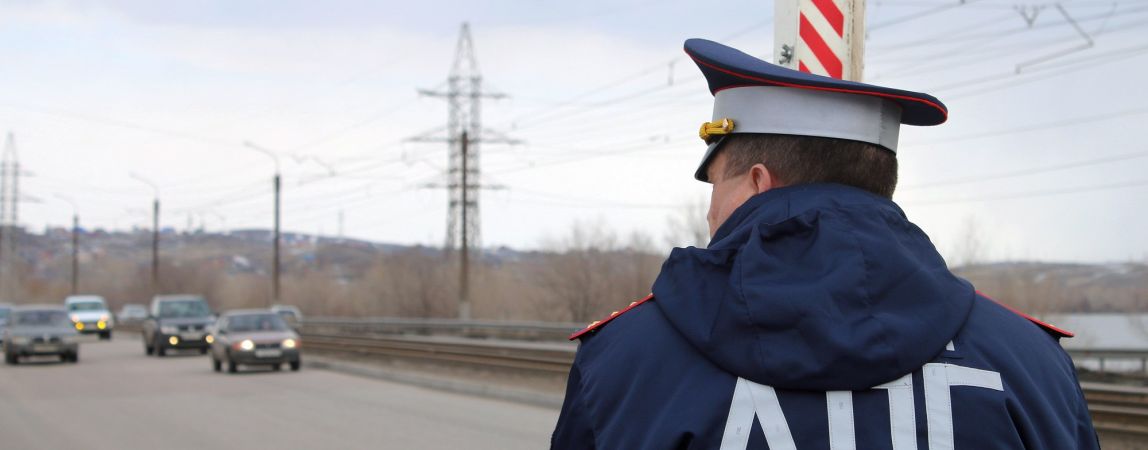 Автомобили встретились в лобовом
