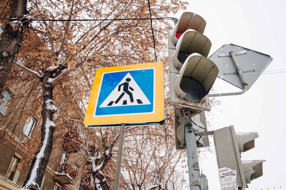 Все пешеходные переходы города вблизи школ оборудуют по новым стандартам безопасности