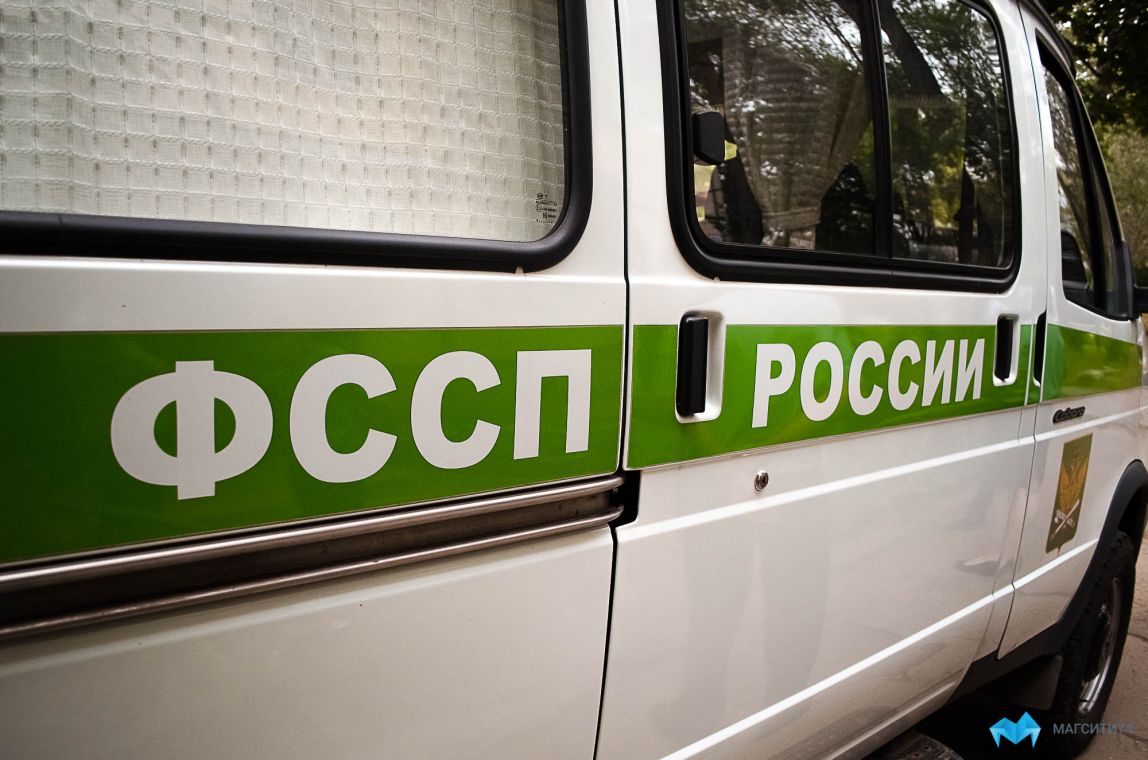Приставы составили «портрет» должника по алиментам в Челябинской области