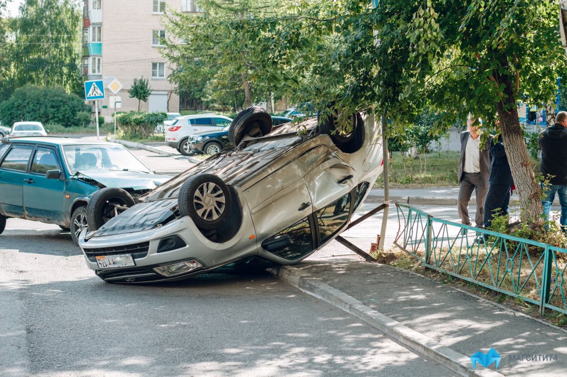 В Магнитогорске отечественные авто попали в ДТП
