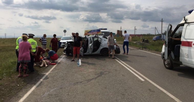 Пассажирка такси взыскала 600 тысяч рублей за страшную аварию