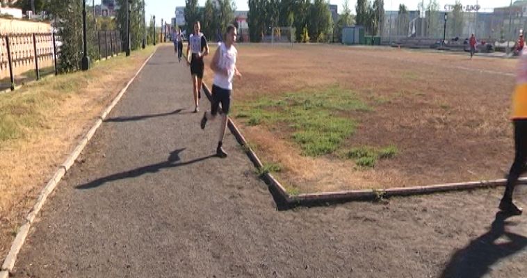 ГОТОВ К ТРУДУ И ОБОРОНЕ!