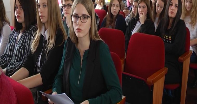 ГОРОДОВОЙ: НАУЧНАЯ КОНФЕРЕНЦИЯ, ГОРЯЧАЯ ЛИНИЯ И КОНКУРС ПДД