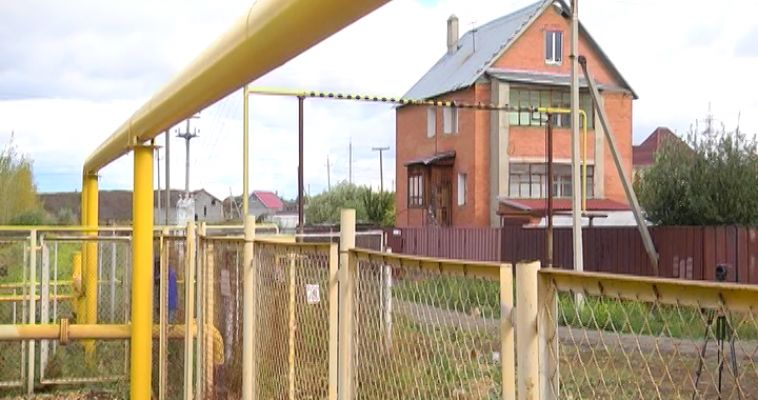 А У НАС В ПОСЕЛКЕ ГАЗ!