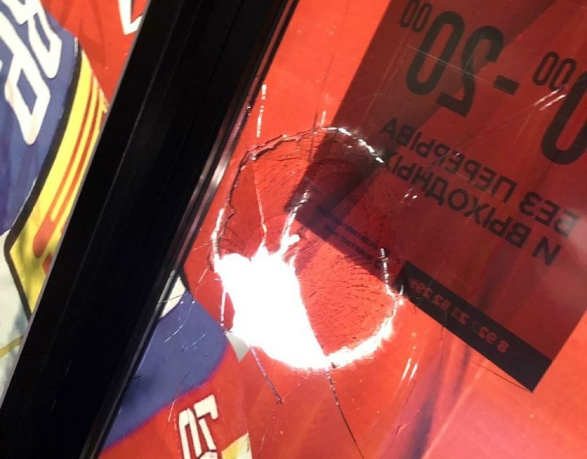 В Магнитогорске хулиганы подожгли спортивный магазин
