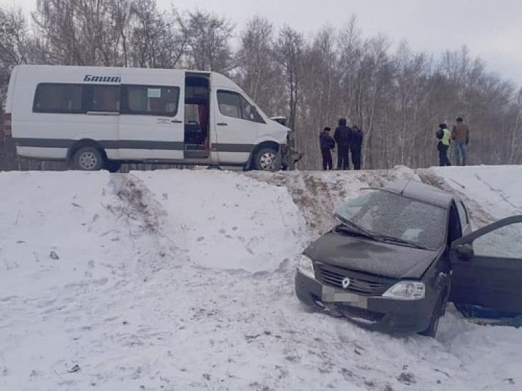 На трассе Магнитогорск-Ира погиб водитель