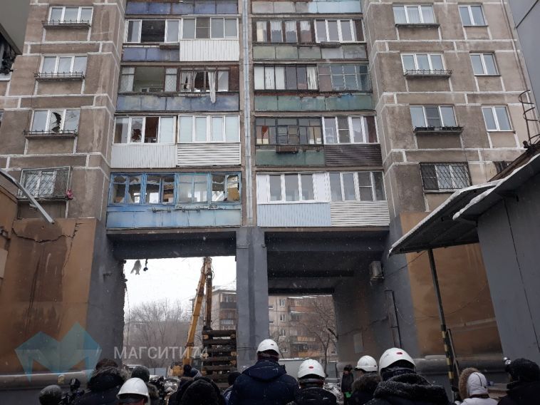 Виталий Мутко пообещал насильно не переселять жителей пострадавшего дома