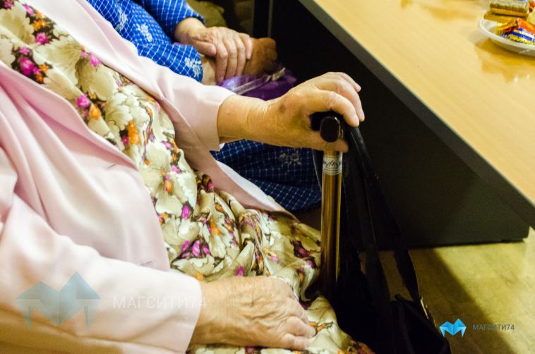 В Челябинской области нашли 70-летнюю бабушку, которая никогда не получала пенсию