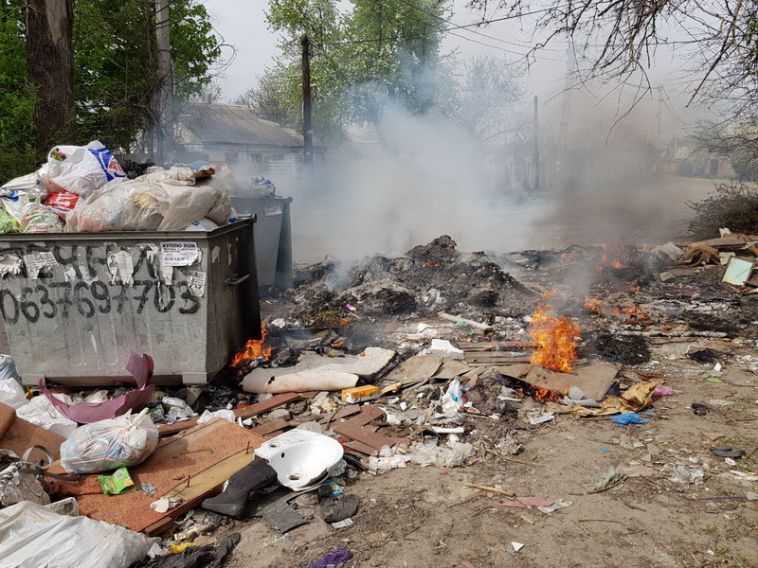 В городе участились случаи возгорания мусора и сухой травы