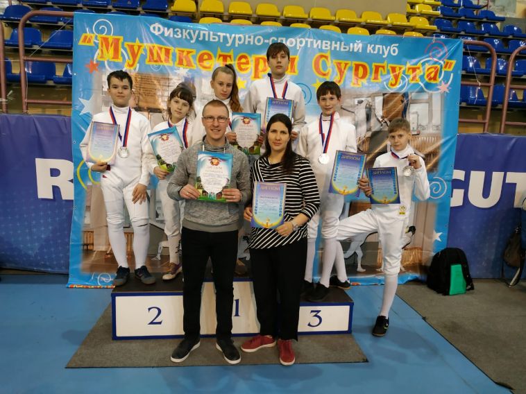 Магнитогорские фехтовальщики привезли россыпь медалей