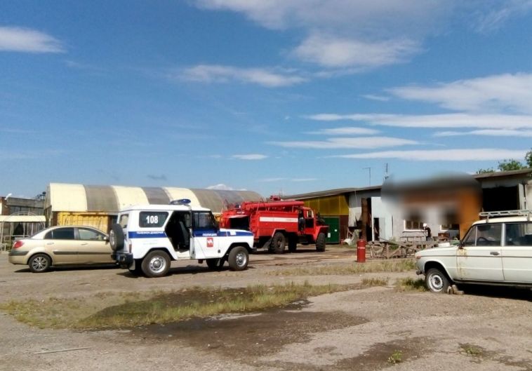 В выходные в городе горел столярный цех, баня и машина