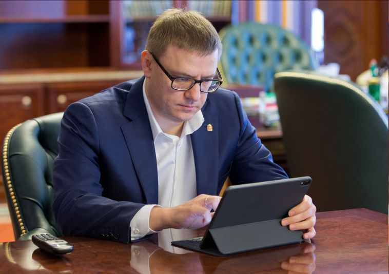Текслер завел страницы в популярных социальных сетях