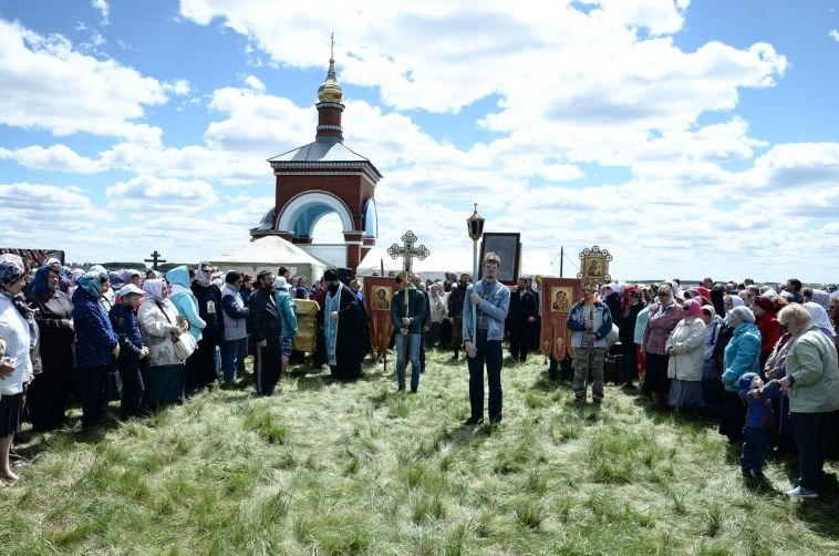 Магнитогорские верующие совершат крестный ход на озере Пустое