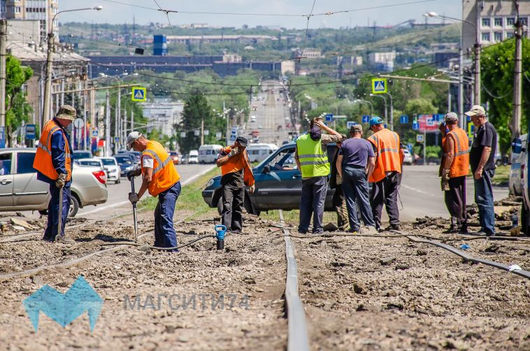 В Магнитогорске отремонтируют более тридцати трамвайных переездов