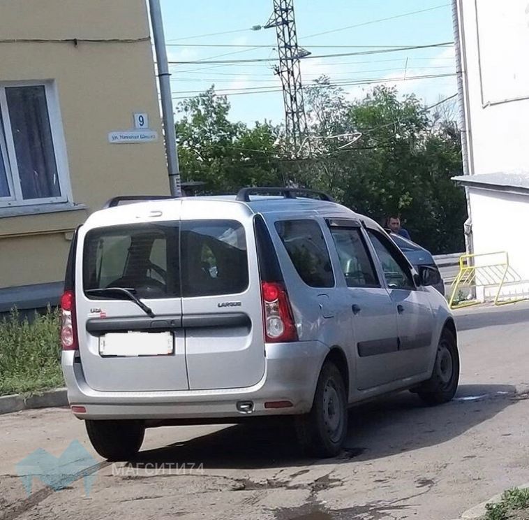 У водителя, сбившего педагога детского лагеря, забрали права
