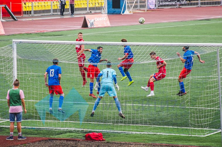 Футболисты «Металлурга» уступили в розыгрыше Кубка России