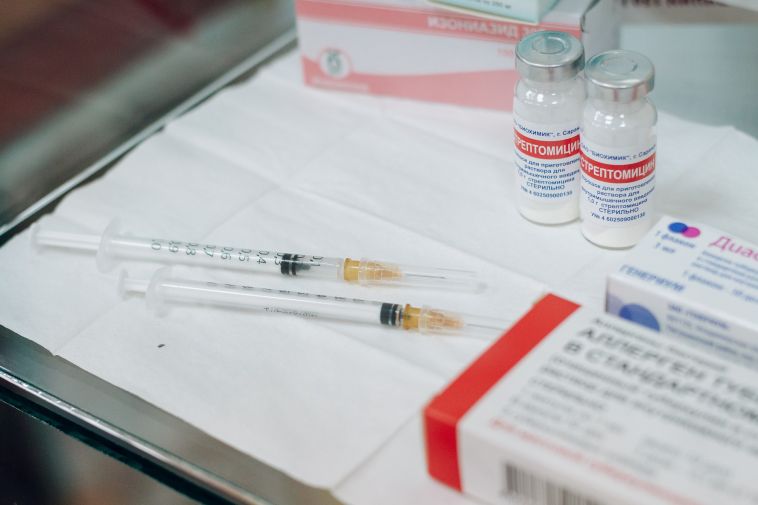 Вторая горбольница приглашает взрослых на вакцинацию