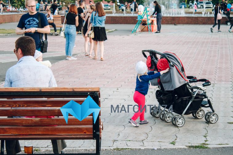 Многодетных отцов предложили досрочно провожать на пенсию
