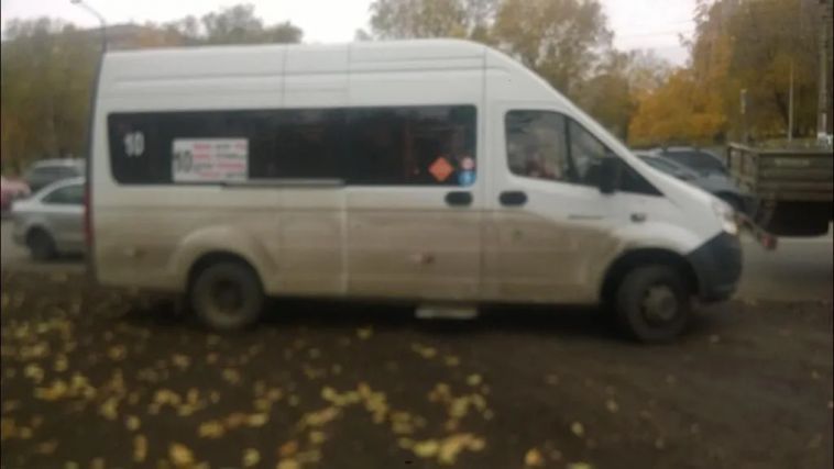 «Отстранен от работы»: маршрутчика наказали после езды по новому бульвару
