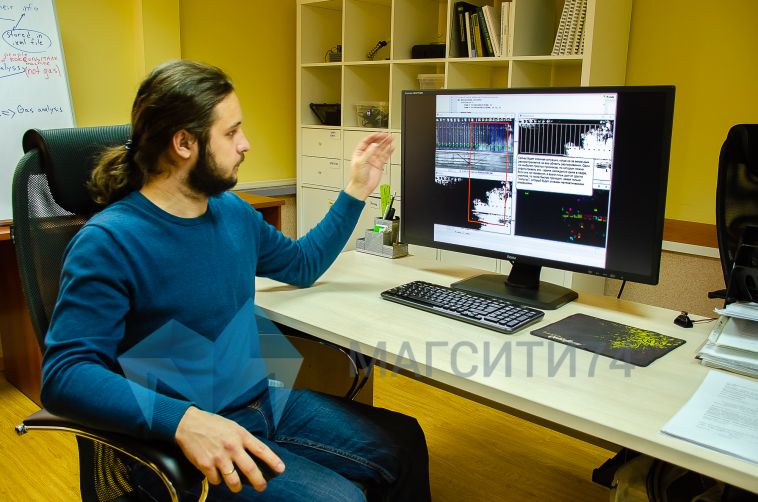 В МГТУ журналистам показали экзоскелет и машинное зрение