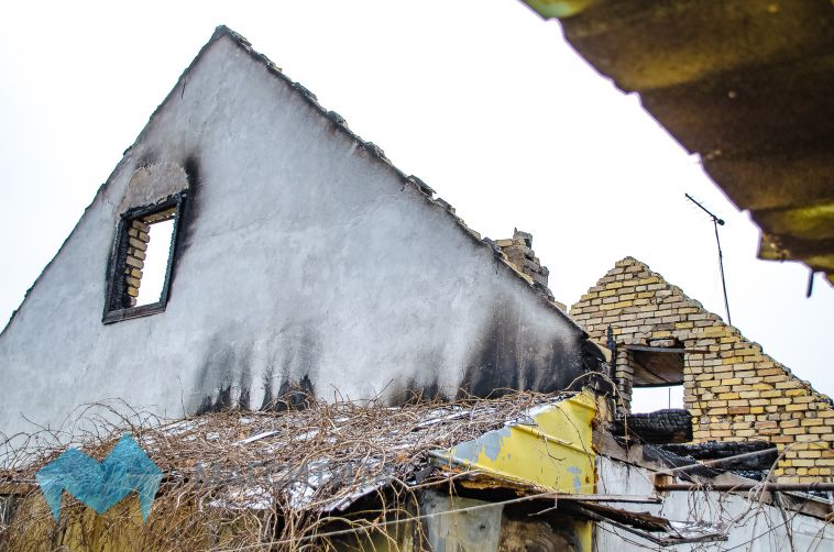 На выходных в Магнитогорске сгорел садовый дом