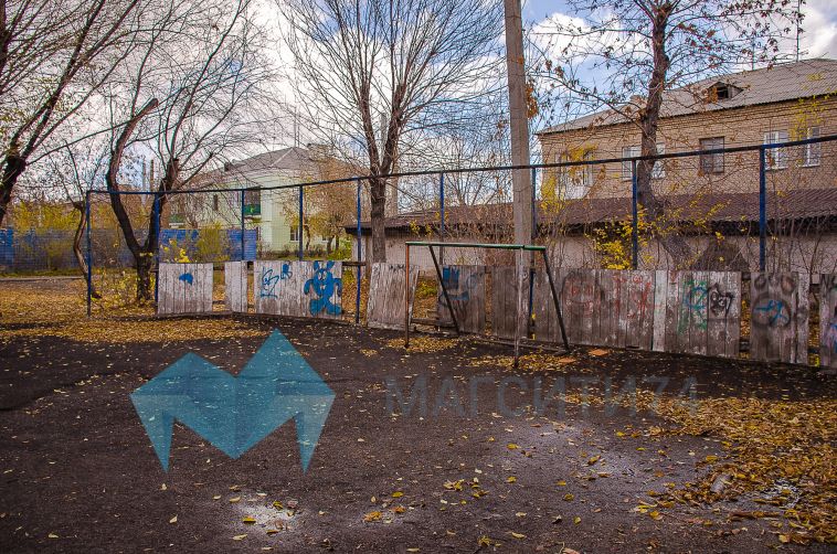 Коробки живые и мертвые: где кататься детворе?