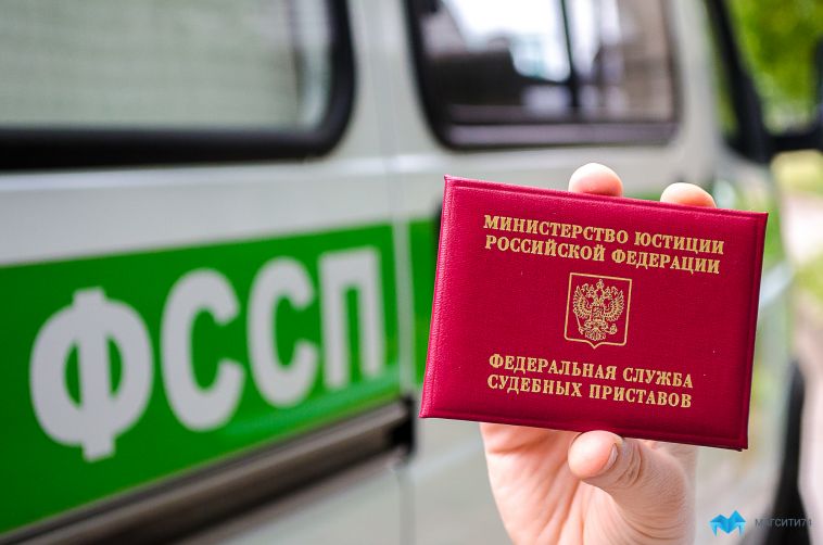 Судебные приставы заставили отца-музыканта погасить миллионный долг по алиментам