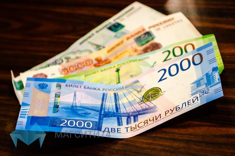 Жительница Магнитогорска купила телефон за поддельные купюры