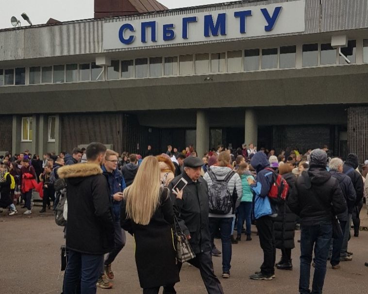 «Не повторяйте судьбу Магнитогорска»: в вузы Петербурга пришли сообщения о заложенных бомбах