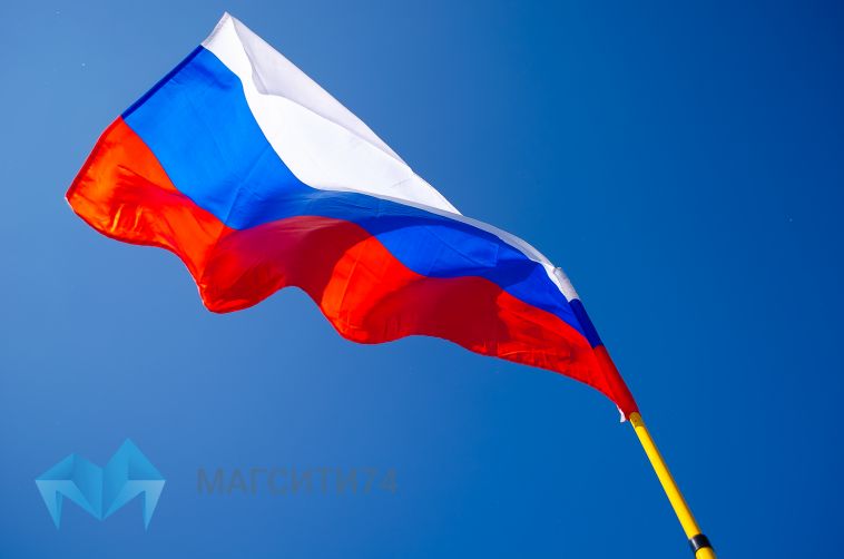Путин: «Сборная должна выступать под российским флагом»
