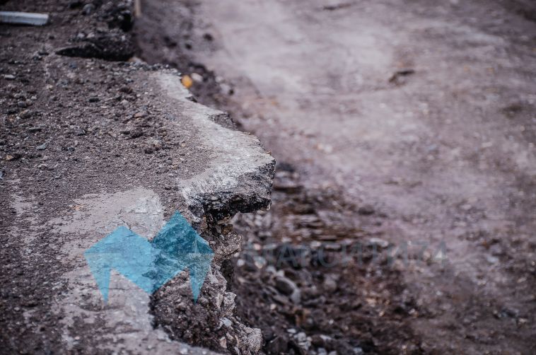 Около тысячи дефектов дорожного покрытия выявили в Магнитогорске за год