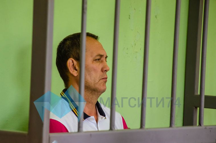 Мужчина, устроивший резню в подъезде на Завенягина, останется в СИЗО