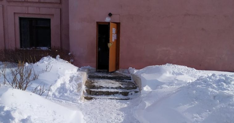 Вход в педиатрическое отделение поликлиники на Тевосяна отремонтируют