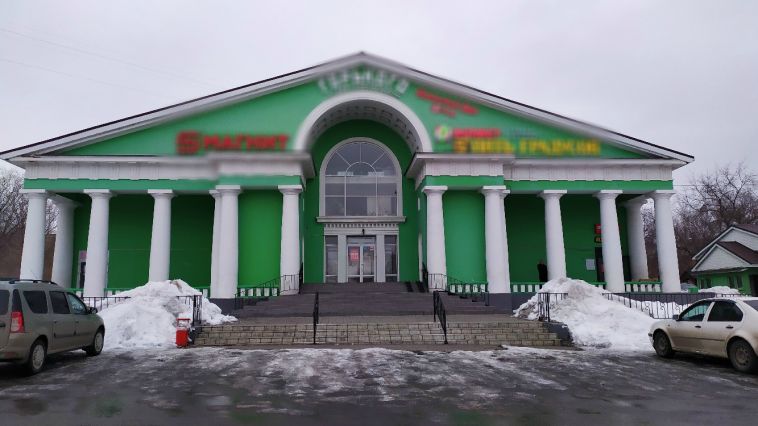В Магнитогорске продолжается борьба с бизнесменами за внешний облик города