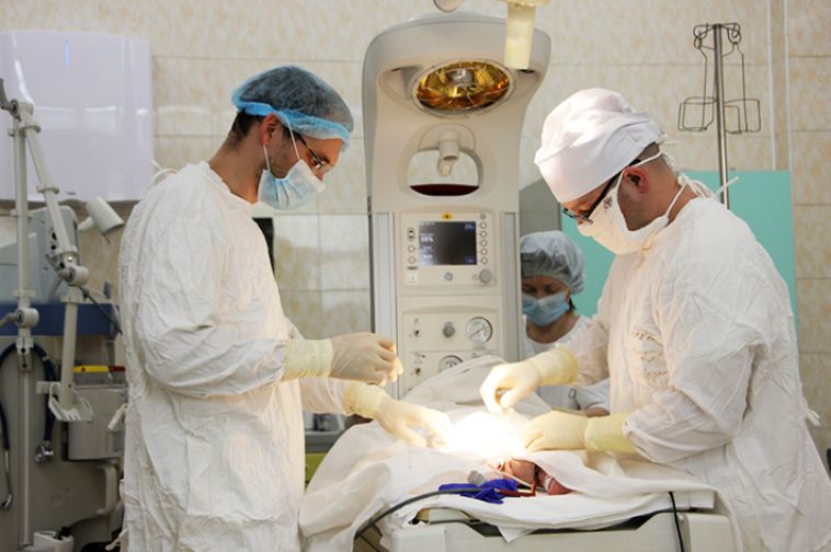 В Челябинской области провели уникальную операцию младенцу с редкой патологией