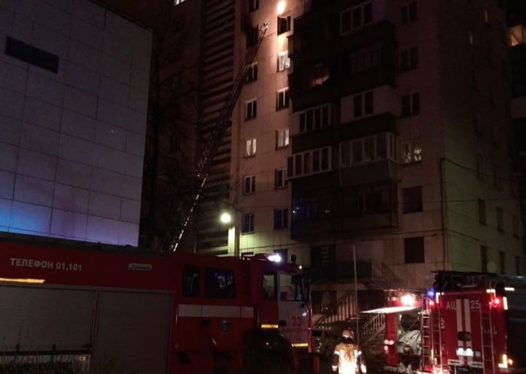 Мужчина пострадал во время ночного пожара в Магнитогорске