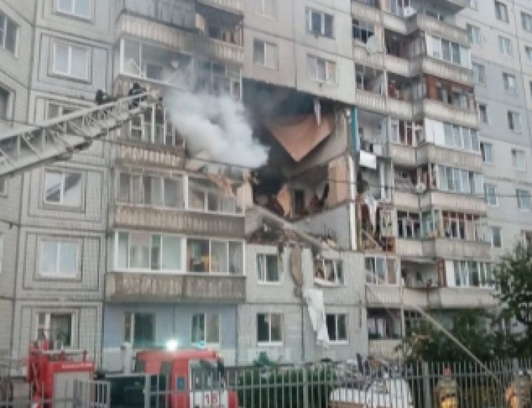 Есть погибшие и пострадавшие. В Ярославле обрушилась часть дома после взрыва газа