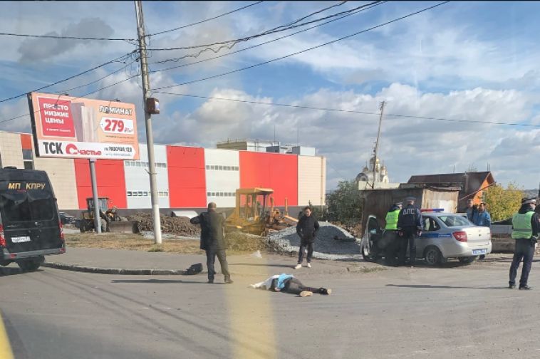 В Магнитогорске водитель грузовика насмерть сбил пешехода и скрылся