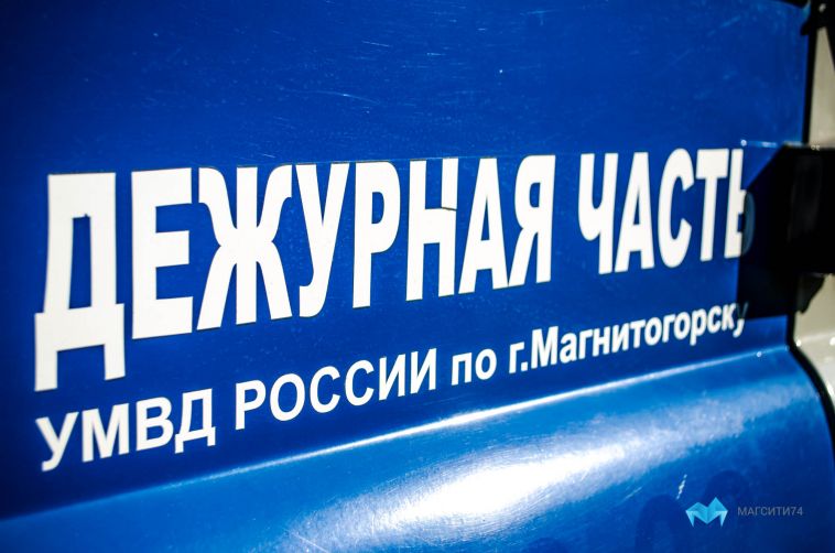 В Магнитогорске обнаружили труп мужчины на крыльце здания