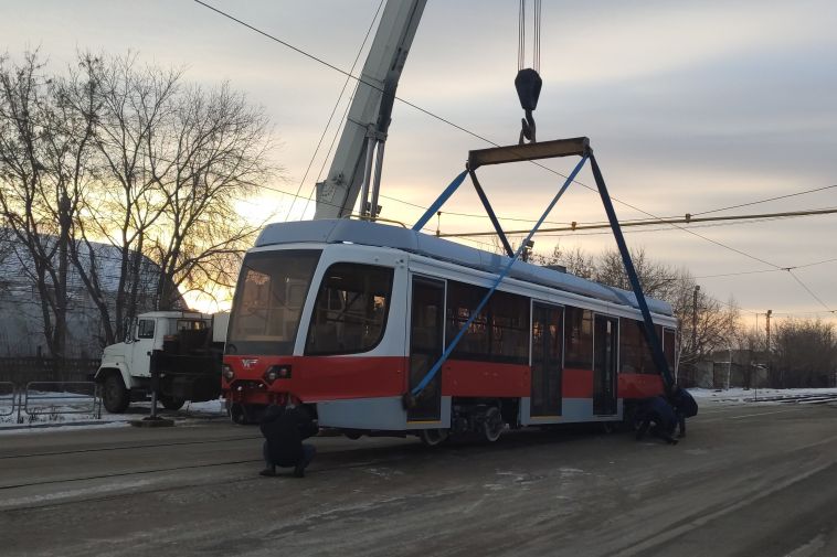 В Магнитогорск прибыл девятый новый трамвай