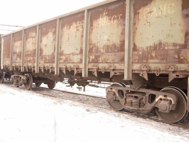 В Магнитогорске с железной дороги украли более двух тонн металла