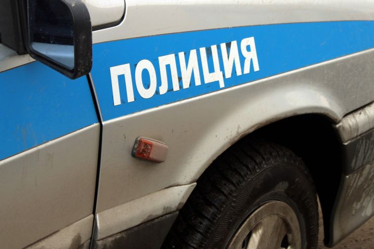 В Воронежской области неизвестный проник в отдел полиции и ранил человека