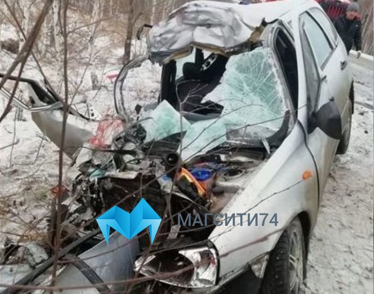 На трассе под Магнитогорском произошло смертельное ДТП: погиб пассажир легковушки