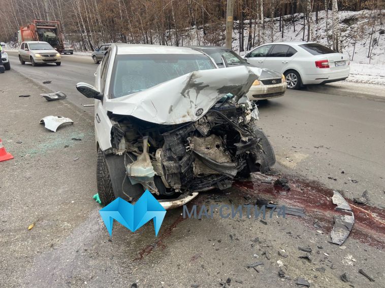 В ДТП на трассе в Челябинской области погибла девушка-водитель