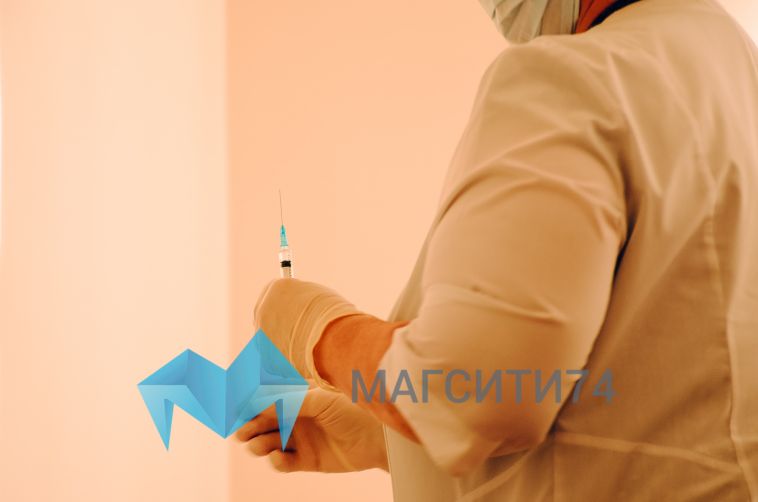 Вакцинацию от коронавируса включили в национальный календарь