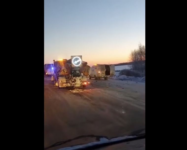 На трассе М5 в Челябинской области столкнулись две фуры