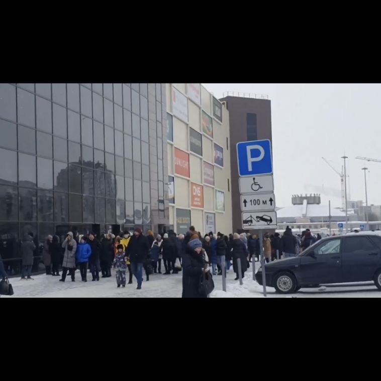 В Магнитогорске эвакуировали один из торговых центров